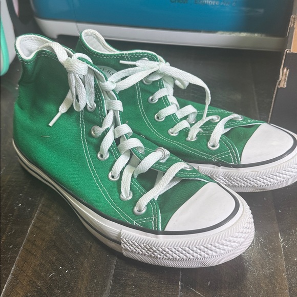 Converse green and White High-Tops - Picture 1 of 5